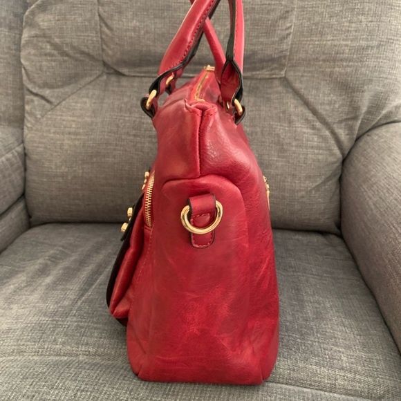 Beautiful brick red bag. - Picture 11 of 15